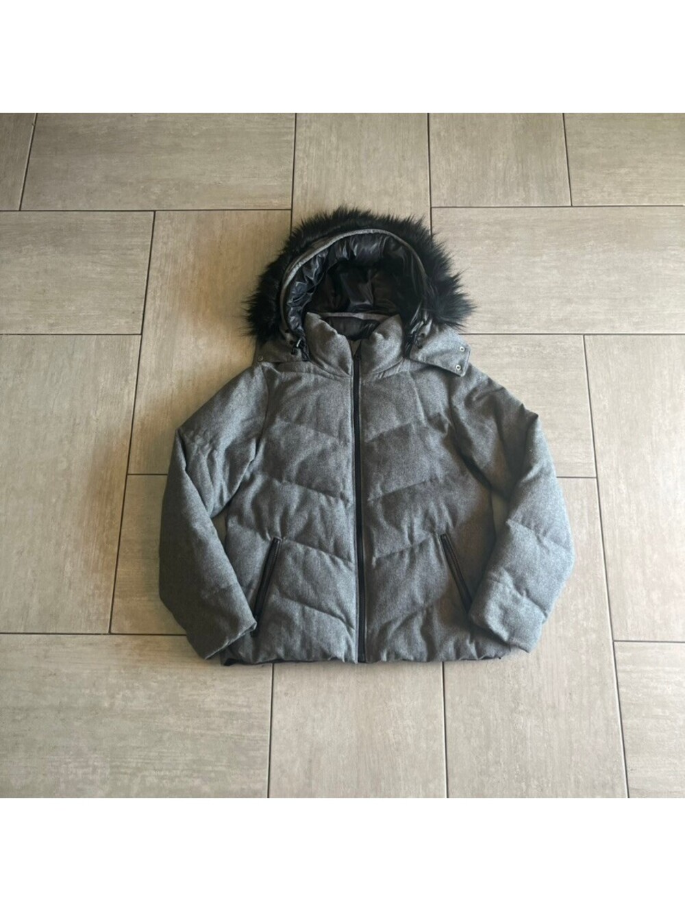 GAP Women's Gray Quilted Puffer Jacket with Faux Fur Hood Medium